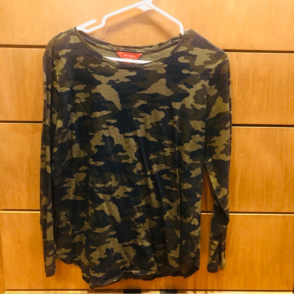 ⛱️🔥Joe Fresh - Camo Long Sleeve T-Shirt - XL